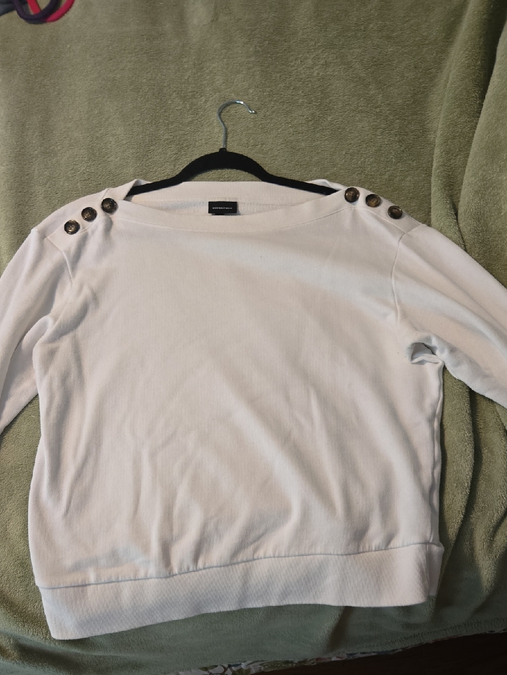 Who What Wear Off-White Crewneck Pullover